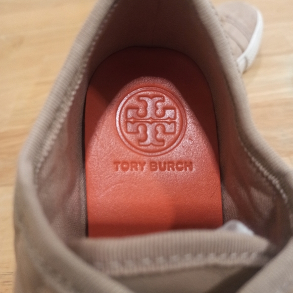 Tory Burch Bryant Sneakers Beige Quilted Leather Size 6 - Picture 14 of 16